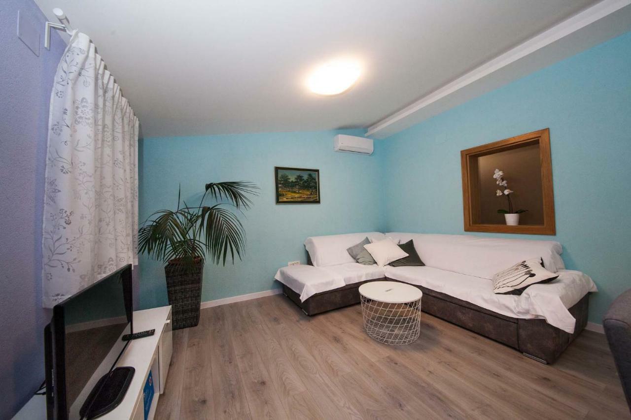 Apartman Josipa Makarska Ngoại thất bức ảnh